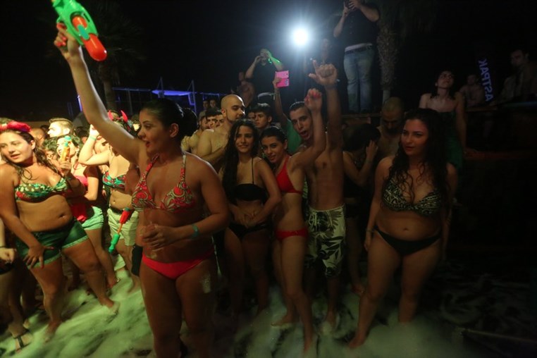 Lebanon Largest FOAM Party 3 (3)
